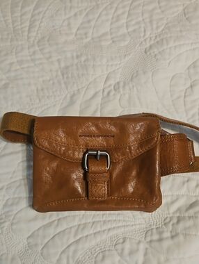 Spikes & Sparrow Cognac Leather Belt Bag